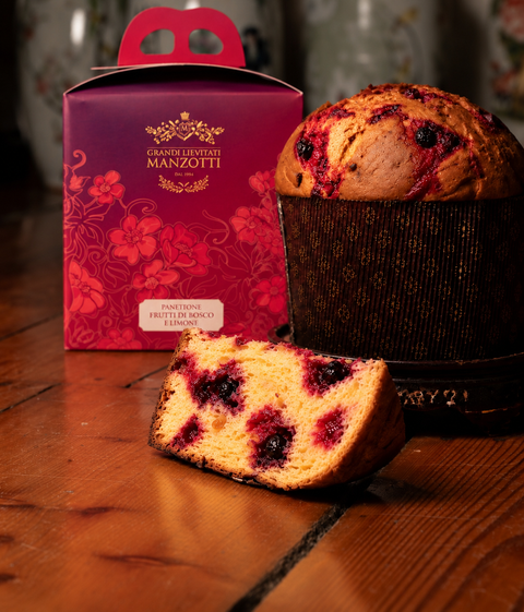 Panettone ai frutti di bosco del Trentino e profumo di limone